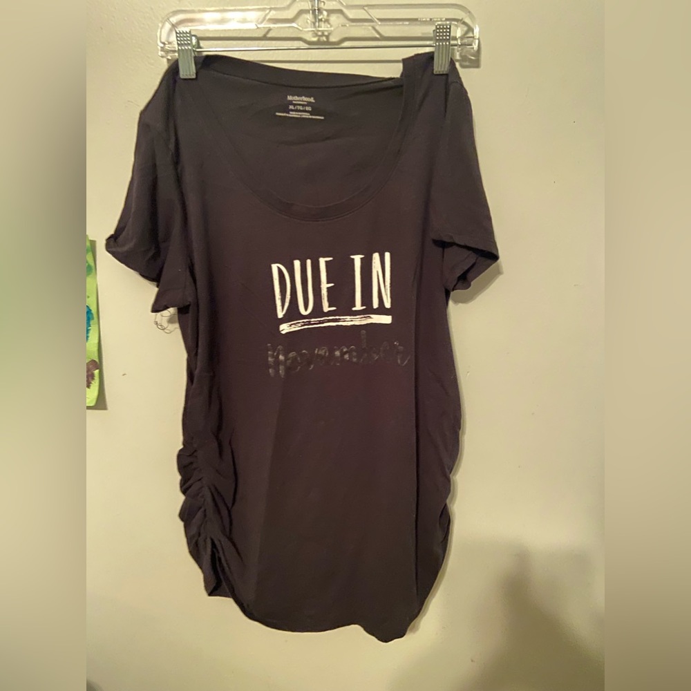 Due in November maternity tee